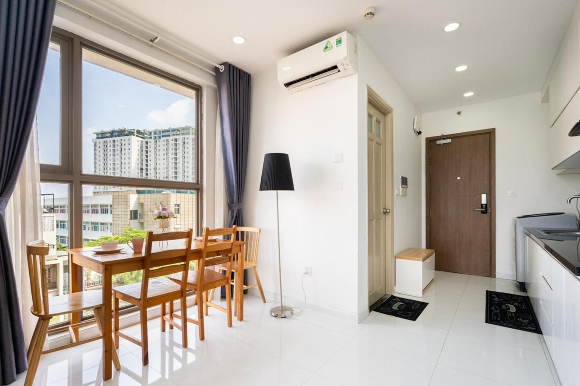 Otis Millennium Saigon Balcony Apartment Ho Chi Minh-staden Rum bild